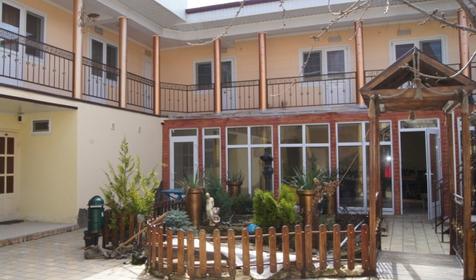 Греческий дворик