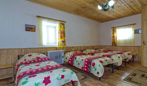 Гостевая комната для 5 человек с удобствами в номере. Крестьянско-фермерское хозяйство Усадьба Колхидские Ворота, Апшеронский район, Камышанова поляна