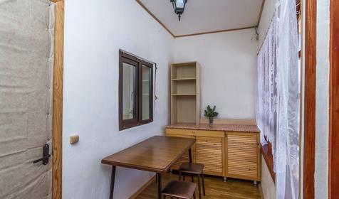 Гостевая комната для 5 человек с удобствами в номере. Крестьянско-фермерское хозяйство Усадьба Колхидские Ворота, Апшеронский район, Камышанова поляна