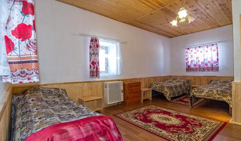 Гостевая комната для 4-х человек. Крестьянско-фермерское хозяйство Усадьба Колхидские Ворота, Апшеронский район, Камышанова поляна