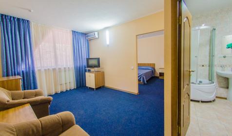 Двухместный двухкомнатный (двуспальная кровать)