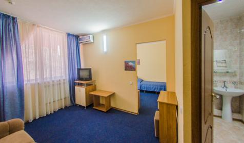 Двухкомнатный трехместный