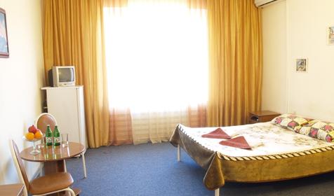 Двухместный с двуспальной кроватью