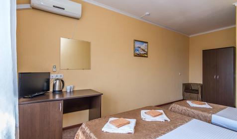 Однокомнатный трехместный стандарт с балконом. Гостевой дом Верона, г. Анапа, п. Витязево