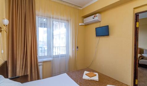 Четырехместный двухкомнатный полулюкс с балконом. Гостевой дом Верона, г. Анапа, п. Витязево