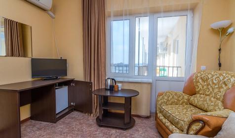 Четырехместный двухкомнатный полулюкс с балконом. Гостевой дом Верона, г. Анапа, п. Витязево