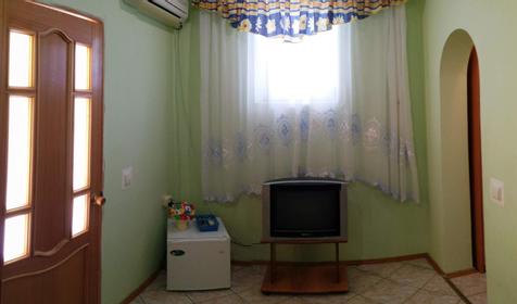 Двухместный с двуспальным диваном