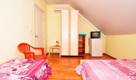 Трехместная мансарда