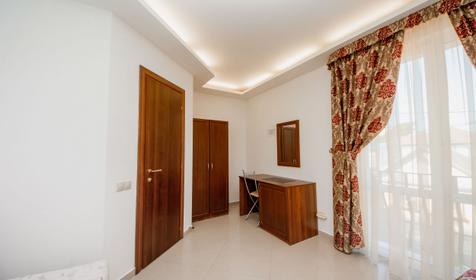 Tristar Hotel (Тристар Отель)