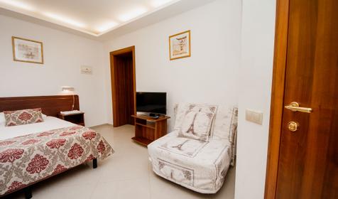 Tristar Hotel (Тристар Отель)