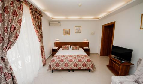 Tristar Hotel (Тристар Отель)