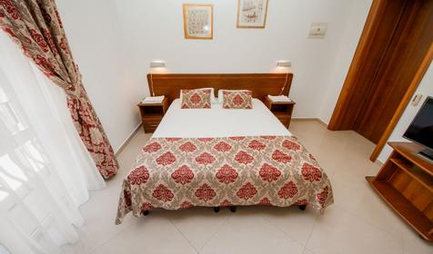 Tristar Hotel (Тристар Отель)