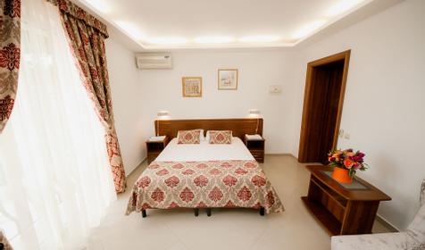 Tristar Hotel (Тристар Отель)