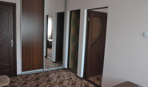 Трехместный двухкомнатный