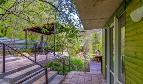 Дом Сундук. База отдыха Яблочный гусь, Северский р-он, п. Тхамаха