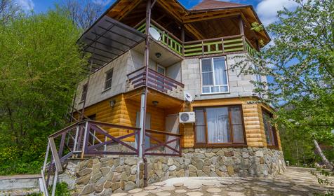 Дом Сундук. База отдыха Яблочный гусь, Северский р-он, п. Тхамаха