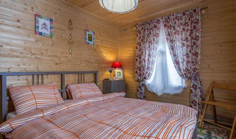 Дом Сундук. База отдыха Яблочный гусь, Северский р-он, п. Тхамаха