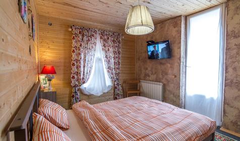 Дом Сундук. База отдыха Яблочный гусь, Северский р-он, п. Тхамаха