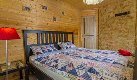 Дом Сундук. База отдыха Яблочный гусь, Северский р-он, п. Тхамаха