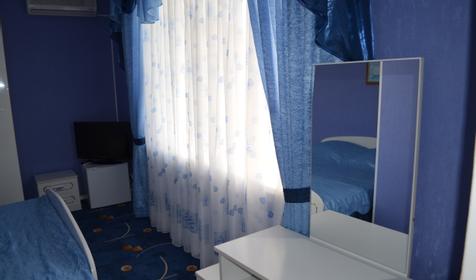 Синий двухместный номер с удобствами