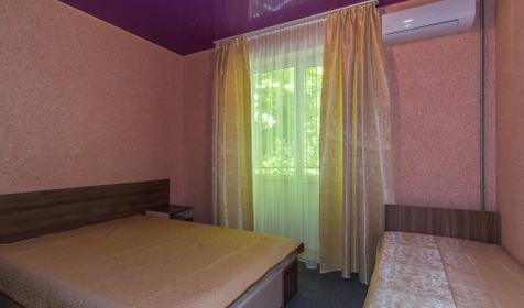 Трехместный люкс. Гостевой дом Триумф, Туапсинский район, п. Дедеркой