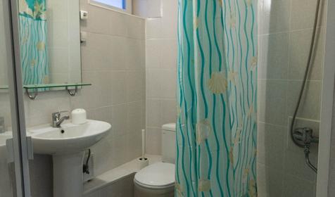 Четырехместный номер с балконом и видом на море