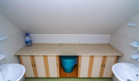 Трехместная мансарда. Гостевой дом Виктория, Туапсе, Дедеркой