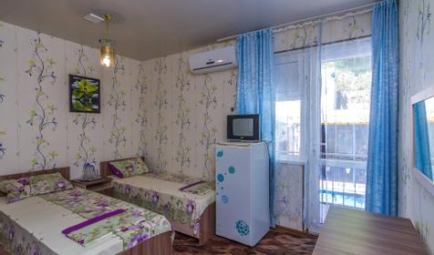 Четырехместный стандарт. Гостевой дом Виктория, Туапсе, Дедеркой