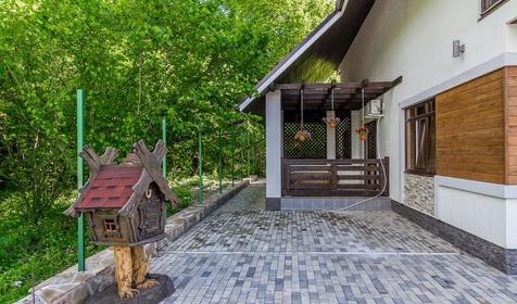 Отель Каштан, Даховская