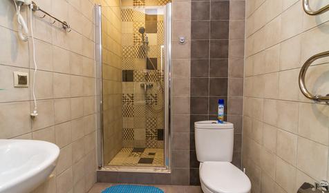 Делюкс с двумя раздельными кроватями и балконом. Отель Каштан, Даховская