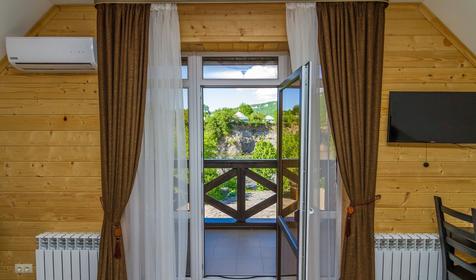 Отель Каштан, Даховская