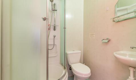 Трехместный