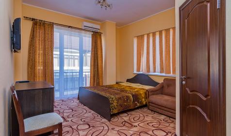 Трехместный стандарт. Гостиница АдмиралЪ, г. Геленджик, пос. Архипо-Осиповка