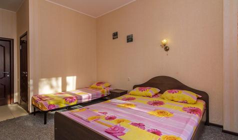 Трехместный стандарт. Гостиница АдмиралЪ, г. Геленджик, пос. Архипо-Осиповка