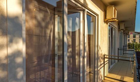 Трехместный стандарт. Гостиница АдмиралЪ, г. Геленджик, пос. Архипо-Осиповка