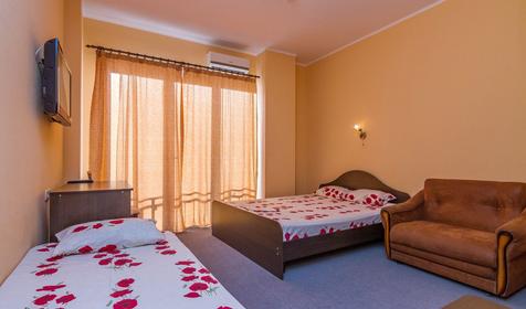 Трехместный стандарт. Гостиница АдмиралЪ, г. Геленджик, пос. Архипо-Осиповка