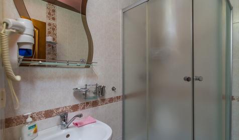 Семейный четырехместный двухкомнатный. Отель Золотые пески, Анапа, п. Витязево