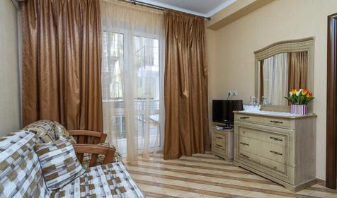 Люкс с видом во двор. Отель Золотые пески, Анапа, п. Витязево