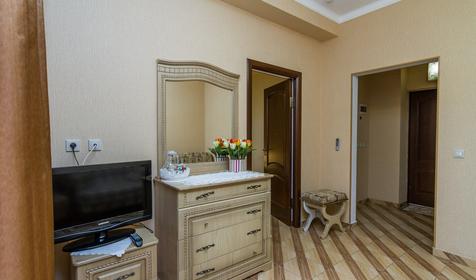 Люкс с видом во двор. Отель Золотые пески, Анапа, п. Витязево