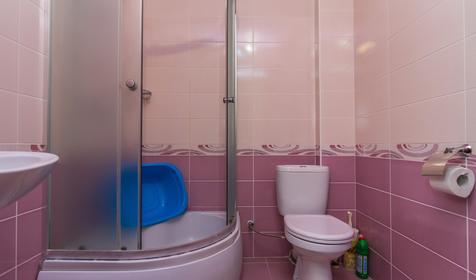 Полулюкс трехместный с видом на бассейн. Отель Золотые пески, Анапа, п. Витязево