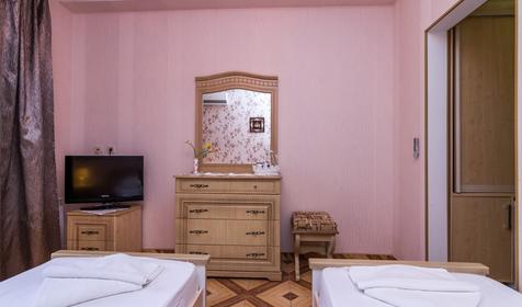 Полулюкс двухместный с видом на бассейн. Отель Золотые пески, Анапа, п. Витязево