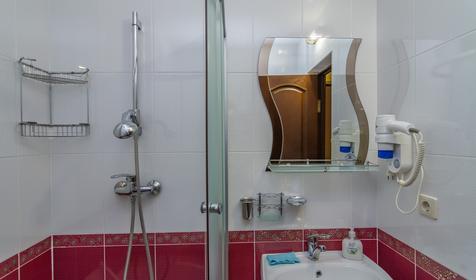 Полулюкс двухместный с видом на двор. Отель Золотые пески, Анапа, п. Витязево