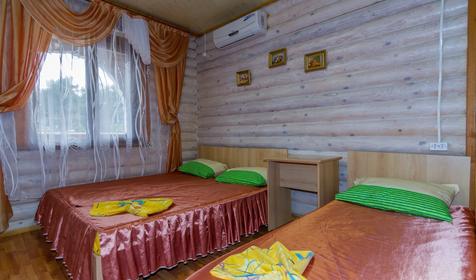 Трехместный люкс. Гостевой дом Золотая рыбка, г. Анапа, п. Витязево