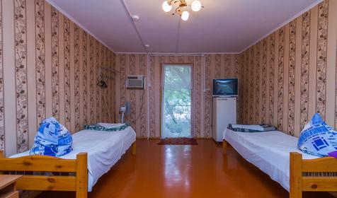 Четырехместный номер. База отдыха Полянка, Туапсе, Пляхо