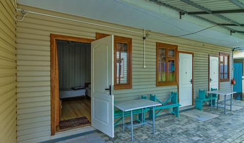 Трехместный номер. База отдыха Полянка, Туапсе, Пляхо