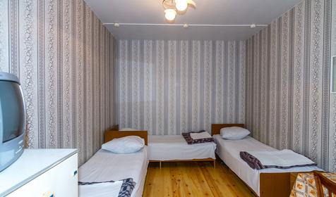 Трехместный номер. База отдыха Полянка, Туапсе, Пляхо