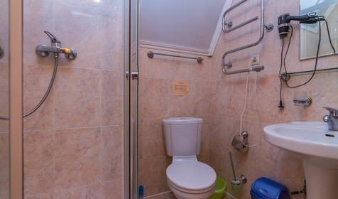 Двухкомнатный люкс с мансардой. Мини-отель Горная Долина, г. Геленджик, п. Архипо-Осиповка