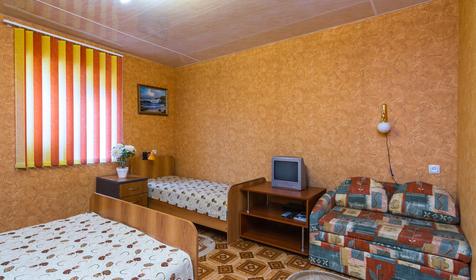 Двухкомнатный люкс. Гостевой дом Гномик, г. Туапсе, с. Агой