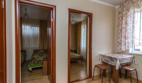 Люкс. Гостевой дом У моря, Темрюк, Голубицкая