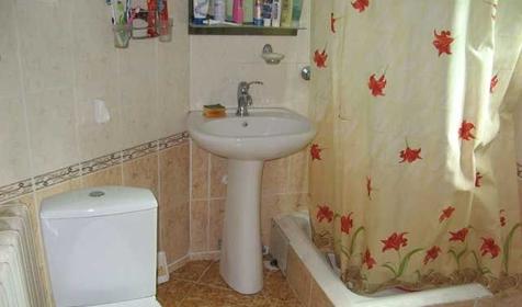 Полдома в частном секторе